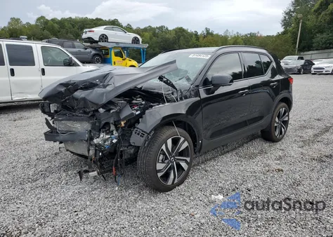 2026 Volvo Xc40 Ultra z USA, uszkodzony, nr VIN YV4L12UM1T2660279